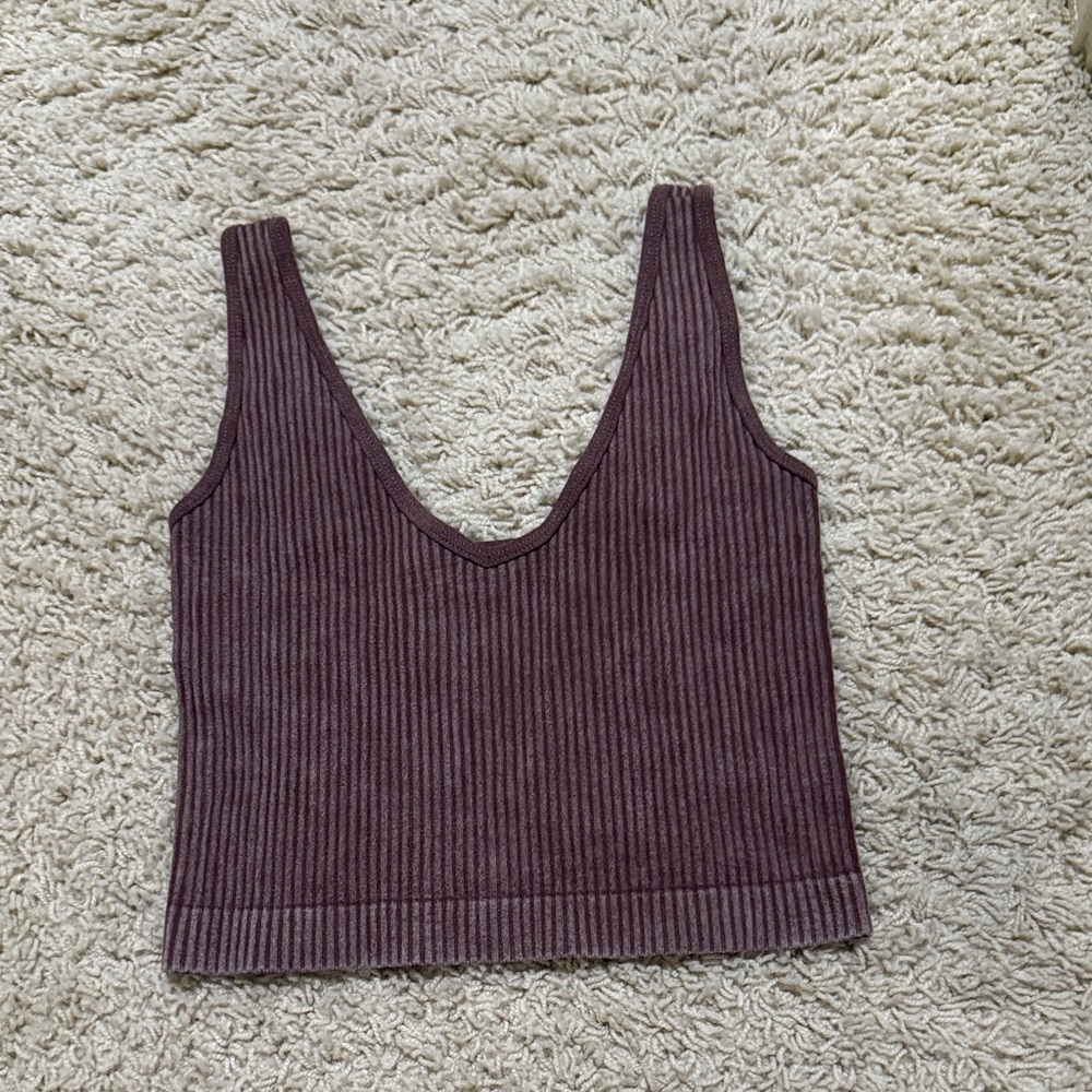 brown tank top